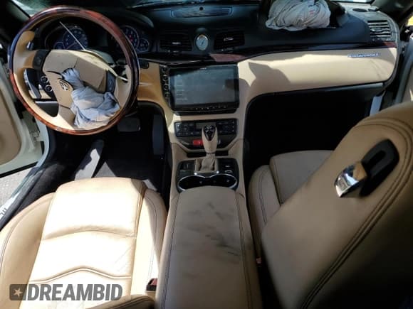 ✅ 2015 Maserati GranTurismo Sport • VIN: ZAM45MMA4F0140487 • Лот: 47414703. Опубликован ранее на Copart с пробегом 33 718 миль. Бесплатный доступ к архиву аукционных продаж из США и подробный отчёт об истории автомобиля на DreamBid. Изображение 8.