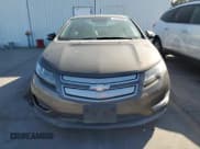 ✅ 2015 Chevrolet Volt • VIN: 1G1RD6E40FU126427 • Lot: 75559634. Wystawiony na Copart z przebiegiem 154 358 mil. Bezpłatny archiwum sprzedaży aukcyjnych z USA i szczegółowy raport historii pojazdu na DreamBid. Zdjęcie 5.