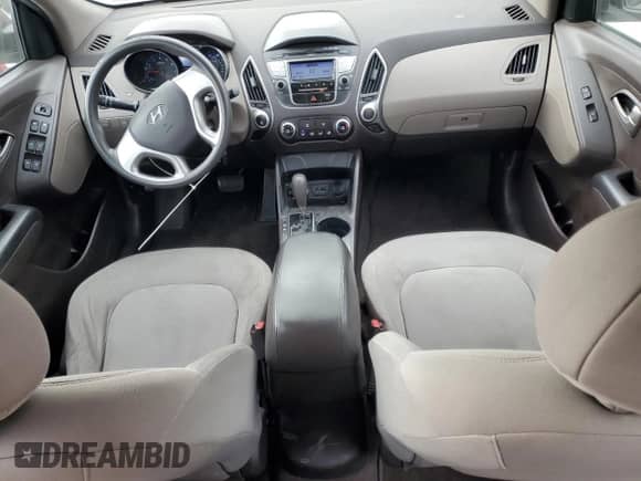 ✅ 2011 Hyundai Tucson GL • VIN: KM8JT3ABXBU145745 • Lot: 86655035. Listed on Copart with 125,931 mi. Free auction sales archive from the USA and detailed vehicle history report at DreamBid. Image 8.