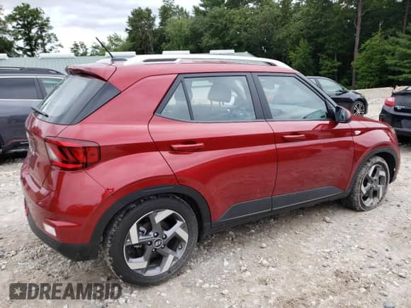 2024 Hyundai Venue SEL with VIN KMHRC8A32RU313087, listed as a Copart auction lot 67907254 with 9,966 mi miles and Salvage title. Bid and sale history available at DreamBid. Image 3.