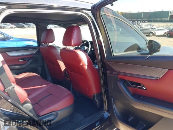 ✅ 2025 Mazda CX-70 S Premium • VIN: JM3KJDHCXS1111882 • Lot: 43529251. Listed on IAAI with 20,711 mi. Free auction sales archive from the USA and detailed vehicle history report at DreamBid. Image 8.