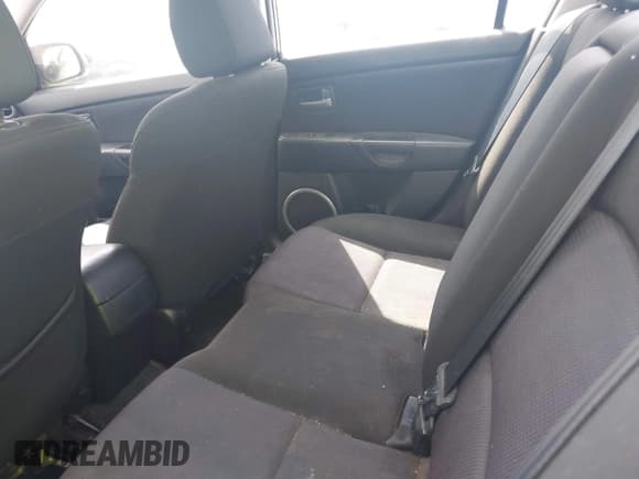 ✅ 2007 Mazda 3 S Touring • VIN: JM1BK323171682628 • Lot: 42084597. Wystawiony na IAAI z przebiegiem 172 047 mil. Bezpłatny archiwum sprzedaży aukcyjnych z USA i szczegółowy raport historii pojazdu na DreamBid. Zdjęcie 8.