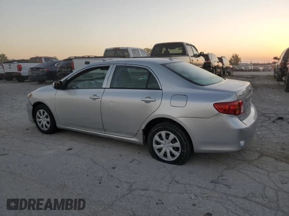 ✅ 2010 Toyota Corolla LE • VIN: 1NXBU4EE9AZ252148 • Lot: 84228685. Wystawiony na Copart z przebiegiem 168 983 mil. Bezpłatny archiwum sprzedaży aukcyjnych z USA i szczegółowy raport historii pojazdu na DreamBid. Zdjęcie 2.