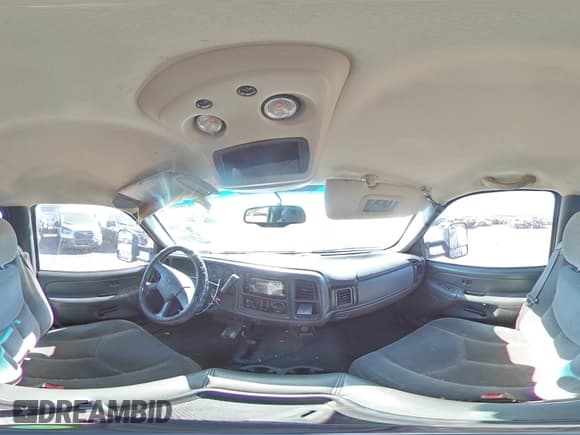 ✅ 2004 Chevrolet Silverado 2500HD LS • VIN: 1GCHK23U84F102821 • Lot: 91680675. Listed on Copart with Not provided. Free auction sales archive from the USA and detailed vehicle history report at DreamBid. Image 14.