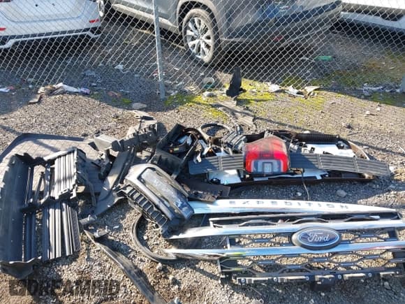 ✅ 2022 Ford Expedition Max King Ranch • VIN: 1FMJK1PT9NEA61227 • Лот: 43350868. Опубликован ранее на IAAI с пробегом 72 591 миль. Бесплатный доступ к архиву аукционных продаж из США и подробный отчёт об истории автомобиля на DreamBid. Изображение 12.