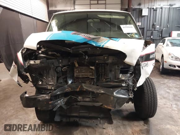 ✅ 2013 Ford Econoline Cargo Commercial • VIN: 1FTNE2EL2DDA42612 • Lot: 41599646. Listed on IAAI with 207,770 mi. Free auction sales archive from the USA and detailed vehicle history report at DreamBid. Image 13.