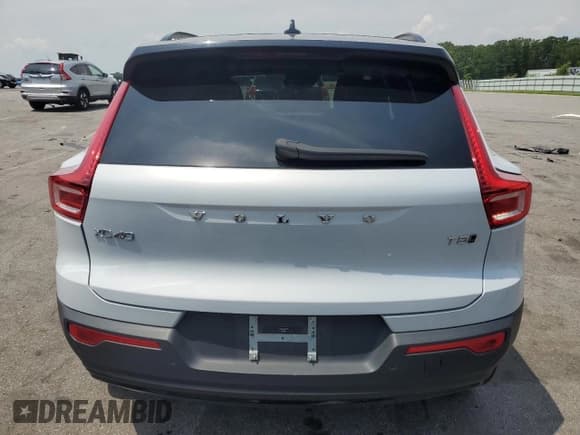 ✅ 2021 Volvo XC40 R-Design • VIN: YV4162UM7M2447377 • Lot: 59814333. Listed on Copart with 47,225 mi. Free auction sales archive from the USA and detailed vehicle history report at DreamBid. Image 6.