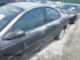 2004 Dodge Neon SXT z VIN 1B3ES56C94D528005, wystawiony jako IAAI lot #42686175 z przebiegiem 138 967 mil mil oraz . Historia ofert i sprzedaży dostępna na DreamBid. Obrazek 6.