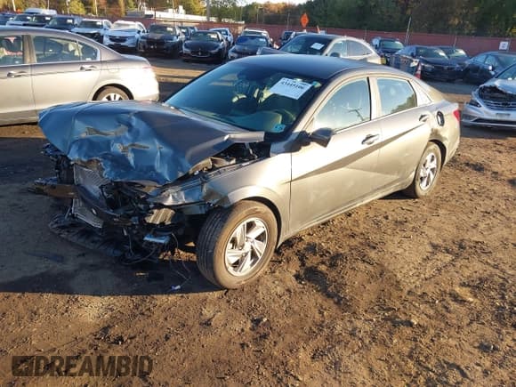 ✅ 2024 Hyundai Elantra SE • VIN: KMHLL4DG3RU784047 • Lot: 43445106. Wystawiony na IAAI z przebiegiem 16 015 mil. Bezpłatny archiwum sprzedaży aukcyjnych z USA i szczegółowy raport historii pojazdu na DreamBid. Zdjęcie 2.
