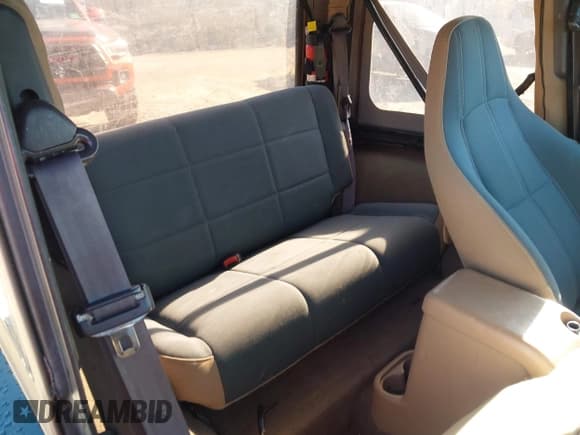 ✅ 2001 Jeep Wrangler Sahara • VIN: 1J4FA59S31P362769 • Лот: 43488240. Опубликован ранее на IAAI с пробегом 178 182 миль. Бесплатный доступ к архиву аукционных продаж из США и подробный отчёт об истории автомобиля на DreamBid. Изображение 8.