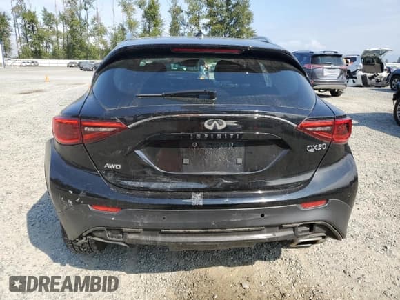 ✅ 2018 Infiniti QX30 Premium • VIN: SJKCH5CRXJA047686 • Лот: 80241645. Опубликован ранее на Copart с пробегом 72 961 миль. Бесплатный доступ к архиву аукционных продаж из США и подробный отчёт об истории автомобиля на DreamBid. Изображение 6.