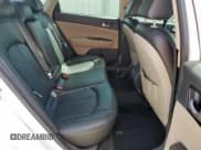 ✅ 2018 Kia Optima LX • VIN: 5XXGT4L36JG256761 • Lot: 81729635. Wystawiony na Copart z przebiegiem 79 248 mil. Bezpłatny archiwum sprzedaży aukcyjnych z USA i szczegółowy raport historii pojazdu na DreamBid. Zdjęcie 10.