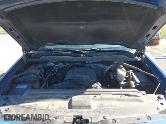 ✅ 2017 Chevrolet Silverado 2500HD Work Truck • VIN: 1GC2KUEG2HZ265185 • Lot: 40536435. Wystawiony na IAAI z przebiegiem 189 379 mil. Bezpłatny archiwum sprzedaży aukcyjnych z USA i szczegółowy raport historii pojazdu na DreamBid. Zdjęcie 10.