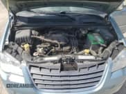 ✅ 2010 Chrysler Town & Country Touring Plus • VIN: 2A4RR8D19AR398096 • Lot: 62332725. Wystawiony na Copart z przebiegiem 289 102 mil. Bezpłatny archiwum sprzedaży aukcyjnych z USA i szczegółowy raport historii pojazdu na DreamBid. Zdjęcie 12.