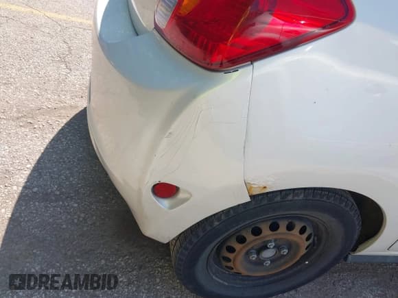 ✅ 2015 Mitsubishi Mirage DE • VIN: ML32A3HJ8FH057077 • Лот: 42913049. Опубликован ранее на IAAI с пробегом 126 417 миль. Бесплатный доступ к архиву аукционных продаж из США и подробный отчёт об истории автомобиля на DreamBid. Изображение 12.