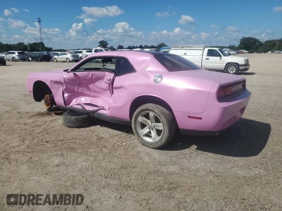 ✅ 2012 Dodge Challenger SXT • VIN: 2C3CDYAG7CH161977 • Lot: 72713354. Wystawiony na Copart z przebiegiem 240 769 mil. Bezpłatny archiwum sprzedaży aukcyjnych z USA i szczegółowy raport historii pojazdu na DreamBid. Zdjęcie 2.