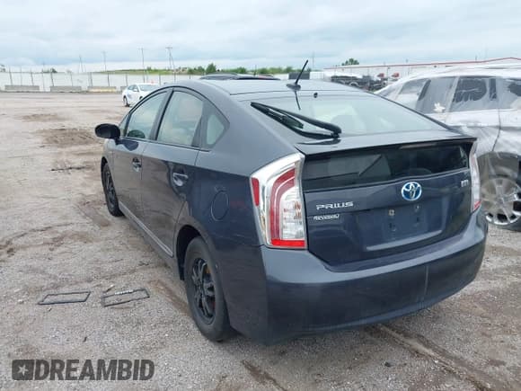 ✅ 2013 Toyota Prius One • VIN: JTDKN3DU3D1699195 • Lot: 42865927. Wystawiony na IAAI z przebiegiem 225 855 mil. Bezpłatny archiwum sprzedaży aukcyjnych z USA i szczegółowy raport historii pojazdu na DreamBid. Zdjęcie 3.