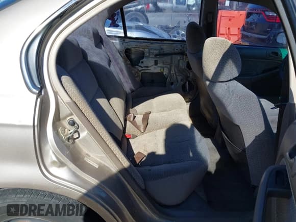 ✅ 2000 Honda Civic LX • VIN: 1HGEJ6678YL062428 • Lot: 43619801. Listed on IAAI with 182,463 mi. Free auction sales archive from the USA and detailed vehicle history report at DreamBid. Image 8.