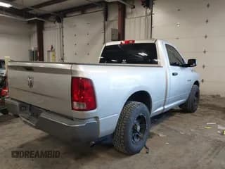 ✅ 2010 Dodge 1500 ST • VIN: 3D7JB1EK8AG170124 • Lot: 41571732. Wystawiony na IAAI z przebiegiem 116 987 mil. Bezpłatny archiwum sprzedaży aukcyjnych z USA i szczegółowy raport historii pojazdu na DreamBid. Zdjęcie 4.