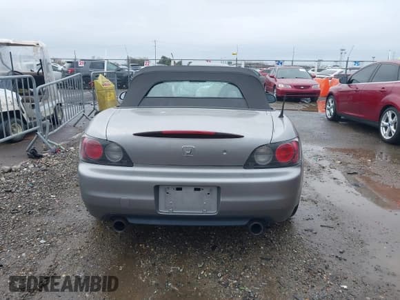 ✅ 2003 Honda S2000 • VIN: JHMAP11423T004401 • Lot: 41116169. Wystawiony na IAAI z przebiegiem 165 408 mil. Bezpłatny archiwum sprzedaży aukcyjnych z USA i szczegółowy raport historii pojazdu na DreamBid. Zdjęcie 16.