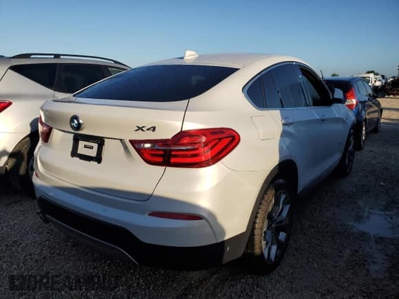 ✅ 2018 BMW X4 xDrive28i • VIN: 5UXXW3C51J0T82190 • Lot: 65820372. Wystawiony na Copart z przebiegiem Nie podano. Bezpłatny archiwum sprzedaży aukcyjnych z USA i szczegółowy raport historii pojazdu na DreamBid. Zdjęcie 4.