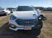 ✅ 2018 Hyundai Santa Fe 2.4L • VIN: 5NMZUDLB7JH064067 • Lot: 45591503. Wystawiony na Copart z przebiegiem 50 676 mil mil. Skorzystaj z bezpłatnego archiwum sprzedaży aukcyjnych z USA i zobacz szczegółowy raport historii pojazdu na DreamBid. Zdjęcie 5.