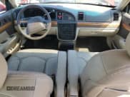 ✅ 1999 Lincoln Continental • VIN: 1LNHM97V5XY660412 • Lot: 52772305. Wystawiony na Copart z przebiegiem 139 180 mil. Bezpłatny archiwum sprzedaży aukcyjnych z USA i szczegółowy raport historii pojazdu na DreamBid. Zdjęcie 8.