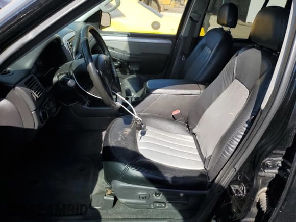 ✅ 2005 Mercury Mountaineer Convenience • VIN: 4M2ZU86KX5ZJ00820 • Лот: 48694705. Опубликован ранее на Copart с пробегом 191 101 миль. Бесплатный доступ к архиву аукционных продаж из США и подробный отчёт об истории автомобиля на DreamBid. Изображение 7.