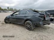 ✅ 2023 Toyota Camry SE • VIN: 4T1G11AKXPU744477 • Lot: 93331375. Wystawiony na Copart z przebiegiem 42 989 mil. Bezpłatny archiwum sprzedaży aukcyjnych z USA i szczegółowy raport historii pojazdu na DreamBid. Zdjęcie 2.