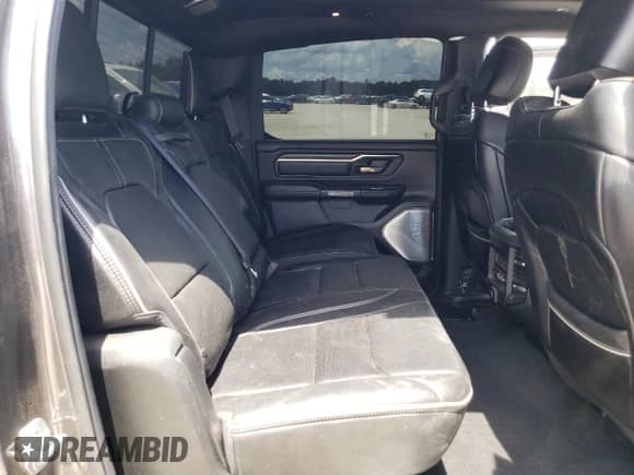 2019 Ram 1500 Limited z VIN 1C6SRFPT7KN690585, wystawiony jako Copart lot #62346455 z przebiegiem 80 049 mil mil oraz Szkoda całkowita • Salvage title. Historia ofert i sprzedaży dostępna na DreamBid. Obrazek 10.