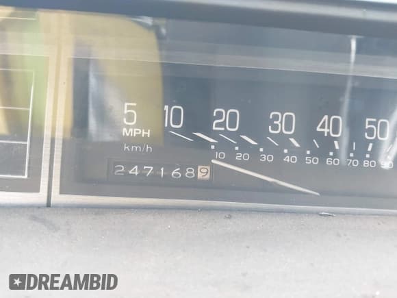 ✅ 1985 Oldsmobile 98 • VIN: 1G3CW6935F1319814 • Лот: 41753028. Опубликован ранее на IAAI с пробегом 247 168 миль. Бесплатный доступ к архиву аукционных продаж из США и подробный отчёт об истории автомобиля на DreamBid. Изображение 7.