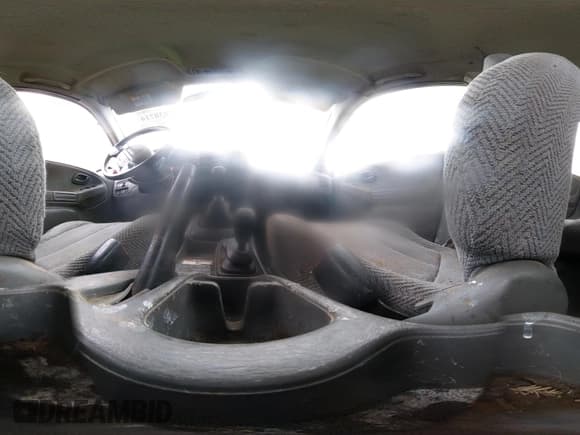 ✅ 2000 Suzuki Grand Vitara JLX • VIN: JS3TD62V9Y4112122 • Lot: 43838714. Listed on IAAI with Not provided. Free auction sales archive from the USA and detailed vehicle history report at DreamBid. Image 18.