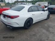 ✅ 2024 Mercedes-Benz E 350 • VIN: W1KLF4HB7RA010000 • Лот: 43330987. Опубликован ранее на IAAI с пробегом 11 904 миль. Бесплатный доступ к архиву аукционных продаж из США и подробный отчёт об истории автомобиля на DreamBid. Изображение 4.