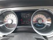 ✅ 2011 Ford Mustang V6 • VIN: 1ZVBP8EM9B5121479 • Lot: 42709308. Wystawiony na IAAI z przebiegiem 38 478 mil. Bezpłatny archiwum sprzedaży aukcyjnych z USA i szczegółowy raport historii pojazdu na DreamBid. Zdjęcie 7.