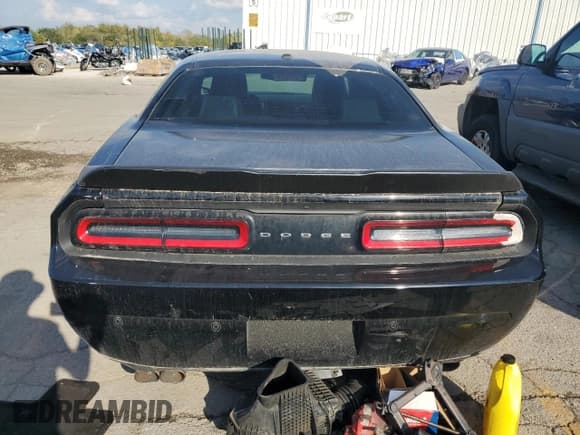 ✅ 2013 Dodge Challenger SRT-8 • VIN: 2C3CDYCJXDH605797 • Lot: 72213614. Wystawiony na Copart z przebiegiem Nie podano. Bezpłatny archiwum sprzedaży aukcyjnych z USA i szczegółowy raport historii pojazdu na DreamBid. Zdjęcie 6.