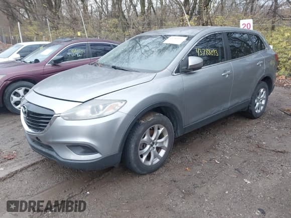 ✅ 2015 Mazda CX-9 Sport • VIN: JM3TB3BA8F0452471 • Lot: 43788093. Wystawiony na IAAI z przebiegiem 155 437 mil. Bezpłatny archiwum sprzedaży aukcyjnych z USA i szczegółowy raport historii pojazdu na DreamBid. Zdjęcie 17.