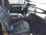 ✅ 2024 Cadillac XT5 FWD Luxury • VIN: 1GYKNAR43RZ725293 • Lot: 42138025. Wystawiony na IAAI z przebiegiem 6 525 mil. Bezpłatny archiwum sprzedaży aukcyjnych z USA i szczegółowy raport historii pojazdu na DreamBid. Zdjęcie 5.