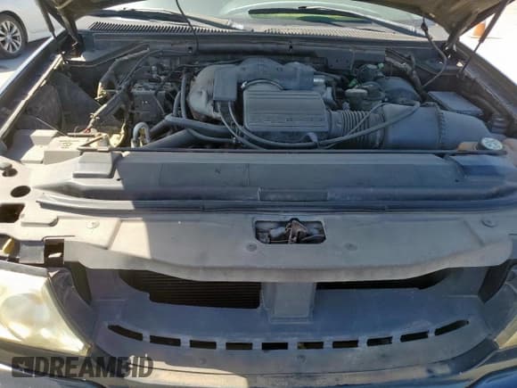 ✅ 2002 Lincoln Navigator • VIN: 5LMEU27R02LJ13743 • Лот: 67124995. Опубликован ранее на Copart с пробегом Не указан. Бесплатный доступ к архиву аукционных продаж из США и подробный отчёт об истории автомобиля на DreamBid. Изображение 12.