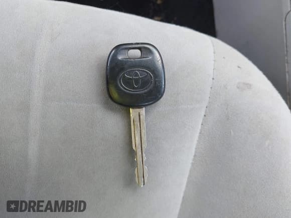 ✅ 2009 Toyota Corolla • VIN: 2T1BU40E89C125119 • Лот: 43078964. Опубликован ранее на IAAI с пробегом 157 479 миль. Бесплатный доступ к архиву аукционных продаж из США и подробный отчёт об истории автомобиля на DreamBid. Изображение 11.