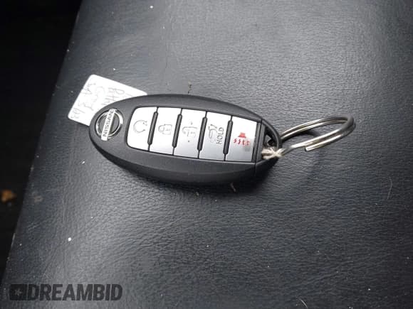 ✅ 2018 Nissan Pathfinder SL • VIN: 5N1DR2MM9JC621801 • Lot: 41924143. Wystawiony na IAAI z przebiegiem 80 325 mil. Bezpłatny archiwum sprzedaży aukcyjnych z USA i szczegółowy raport historii pojazdu na DreamBid. Zdjęcie 11.