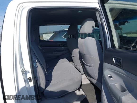 ✅ 2008 Toyota Tacoma PreRunner • VIN: 3TMJU62N88M062890 • Lot: 43896923. Listed on IAAI with 219,789 mi. Free auction sales archive from the USA and detailed vehicle history report at DreamBid. Image 8.