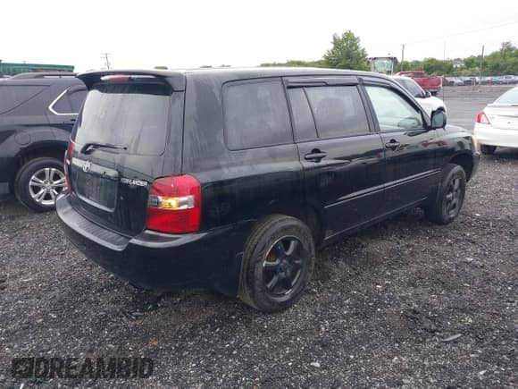 2007 Toyota Highlander z VIN JTEGD21A870157089, wystawiony jako IAAI lot #42899646 z przebiegiem 279 326 mil mil oraz . Historia ofert i sprzedaży dostępna na DreamBid. Obrazek 4.