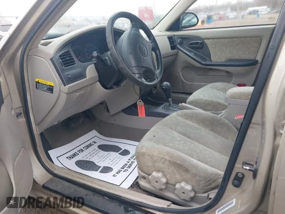 ✅ 2001 Hyundai Elantra GLS • VIN: KMHDN45D11U198194 • Lot: 41522286. Wystawiony na IAAI z przebiegiem 157 334 mil. Bezpłatny archiwum sprzedaży aukcyjnych z USA i szczegółowy raport historii pojazdu na DreamBid. Zdjęcie 5.