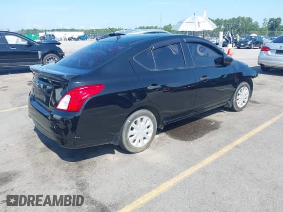✅ 2018 Nissan Versa SV • VIN: 3N1CN7AP4JL887368 • Лот: 42713362. Опубликован ранее на IAAI с пробегом 132 481 миль. Бесплатный доступ к архиву аукционных продаж из США и подробный отчёт об истории автомобиля на DreamBid. Изображение 4.