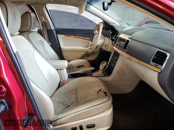 ✅ 2010 Lincoln MKZ • VIN: 3LNHL2JC2AR754092 • Lot: 56493585. Listed on Copart with 84,183 mi. Free auction sales archive from the USA and detailed vehicle history report at DreamBid. Image 7.