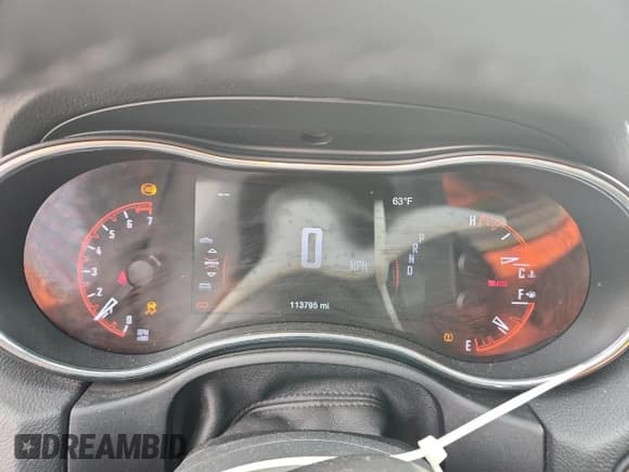 ✅ 2018 Dodge Durango SXT • VIN: 1C4RDJAG8JC386194 • Лот: 82272635. Опубликован ранее на Copart с пробегом 113 795 миль. Бесплатный доступ к архиву аукционных продаж из США и подробный отчёт об истории автомобиля на DreamBid. Изображение 9.