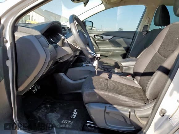 ✅ 2020 Nissan Rogue S • VIN: JN1BJ1CV9LW253244 • Lot: 84648955. Wystawiony na Copart z przebiegiem 79 552 mil. Bezpłatny archiwum sprzedaży aukcyjnych z USA i szczegółowy raport historii pojazdu na DreamBid. Zdjęcie 7.