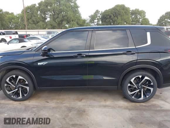 2023 Mitsubishi Outlander SE with VIN JA4T5UA97PZ058755, listed as a IAAI auction lot 42543170 with 66,418 mi miles and . Bid and sale history available at DreamBid. Image 14.