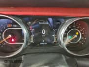 ✅ 2023 Jeep Wrangler Rubicon • VIN: 1C4HJXFG7PW560702 • Lot: 95872145. Wystawiony na Copart z przebiegiem 33 860 mil. Bezpłatny archiwum sprzedaży aukcyjnych z USA i szczegółowy raport historii pojazdu na DreamBid. Zdjęcie 9.