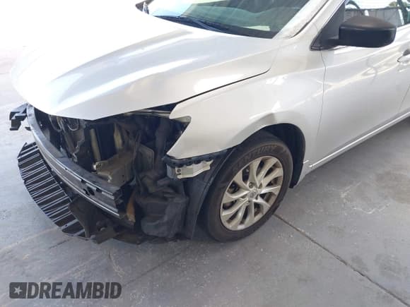 ✅ 2017 Nissan Sentra SL • VIN: 3N1AB7AP1HY367030 • Lot: 42211345. Wystawiony na IAAI z przebiegiem 119 166 mil. Bezpłatny archiwum sprzedaży aukcyjnych z USA i szczegółowy raport historii pojazdu na DreamBid. Zdjęcie 6.